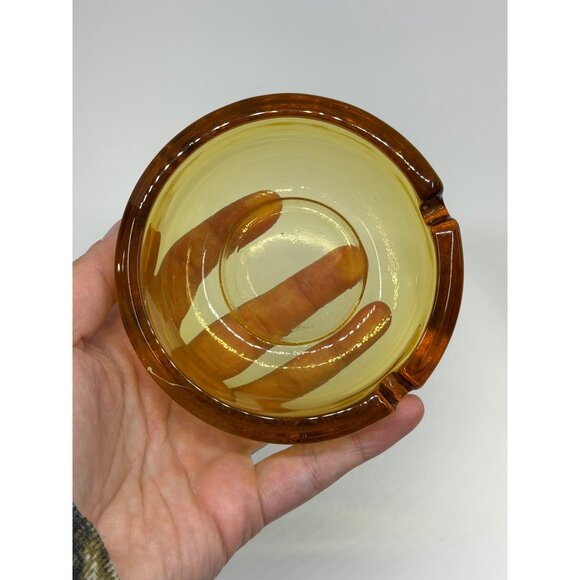 VTG MCM Amber Glass Round Ashtray 3.5" 2-Slot Heavy Rounded Cigarette Dish Retro - Picture 3 of 7